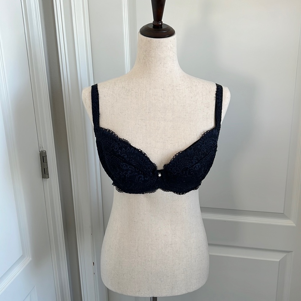 Nikol Djumon navy lace bra size 34DD. Gently worn.